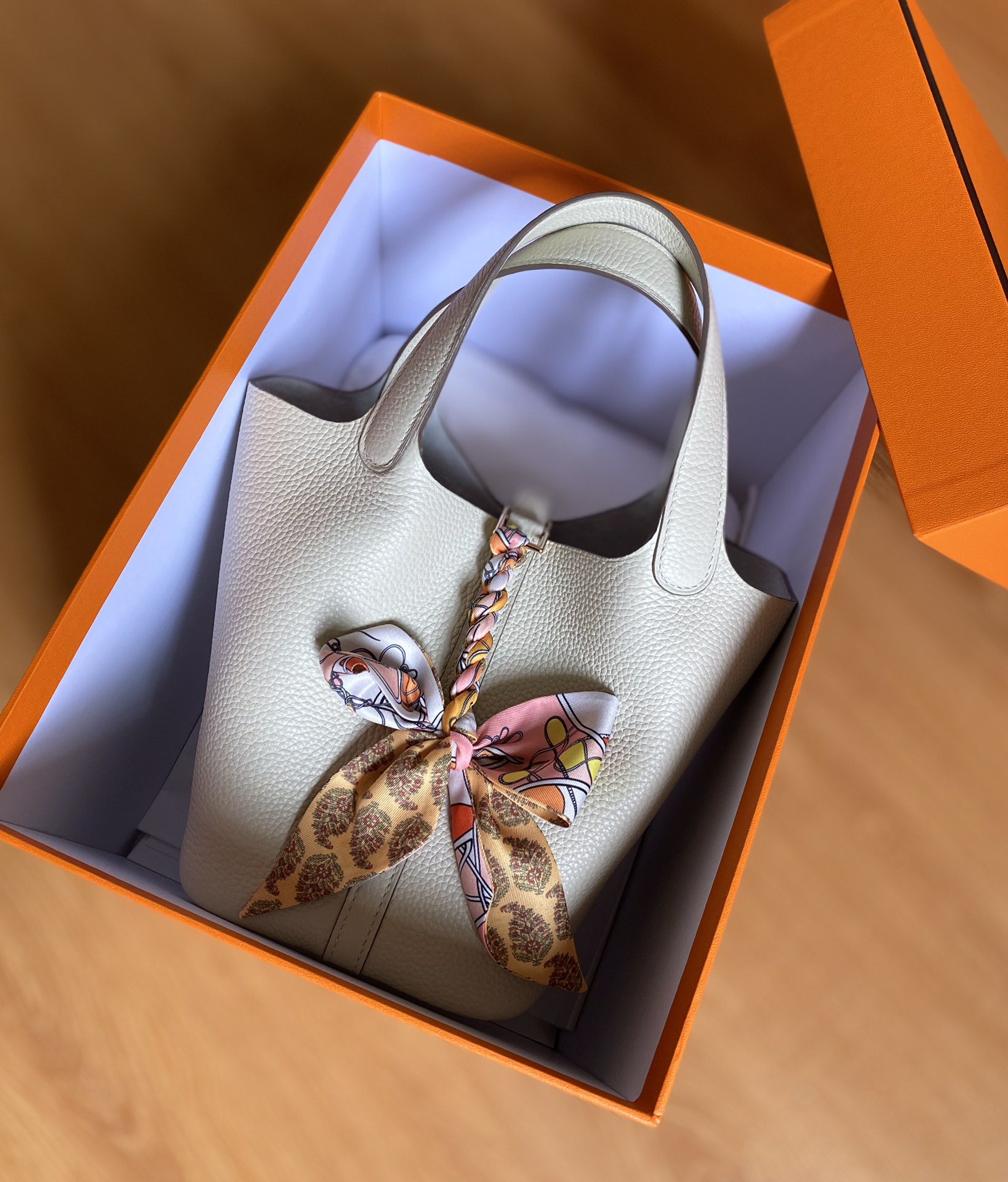 에르메스 피코탄18 화이트 금장